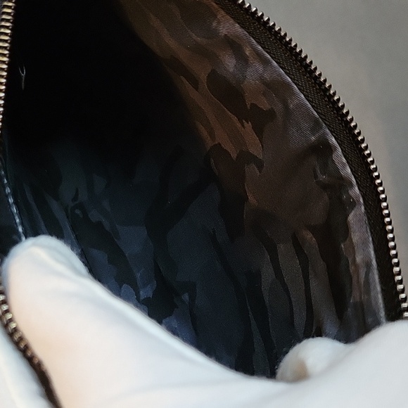 Jimmy Choo star stud Derek mini clutch & wristlet - Picture 7 of 10